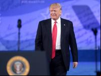 O presidente dos Estados Unidos, Donald Trump, coloca em risco o Acordo de Paris ao reverter elementos-chave da estratégia climática do país (Foto: Gage Skidmore/Flickr)