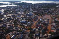 Porto Alegre castigada pelas enchentes com mais de 100 mortes e milhares de desabrigados 