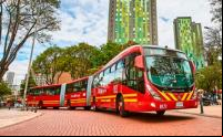 ônibus em bogotá, na colômbia