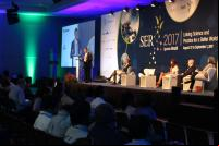 Joaquim Levy (Banco Mundial), Catalina Santamaria (Convention on Biological Diversity), Stephen Rumsey (Permian Global) e Rosa Lemos (Funbio) na abertura da SER2017 (Foto: Mauricio Boff/WRI Brasil)
