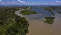 imagem aérea mostra Estação de Tratamento de Água do Guandu, localizada no município de Nova Iguaçu, Rio de Janeiro.