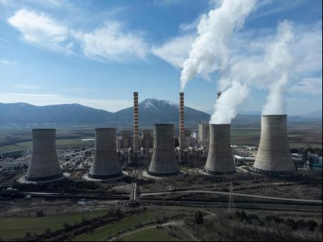 imagem de usina de carvão de Agios Dimitrios, em Kozani, na Grécia