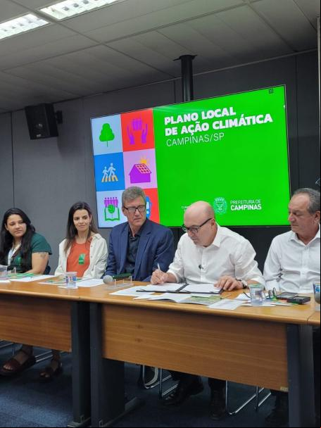 prefeito assina plano de ação climática de campinas