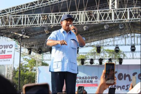 Prabowo Subianto, Ministro da Defesa da Indonésia, discursa em evento de campanha