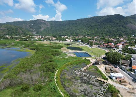 imagem aérea do parque orla piratininga em niterói