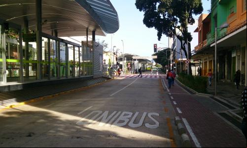 Avenida Santos Dumont, em Belo Horizonte, é um modelo de rua completa. (Foto: Divulgação/PAC)