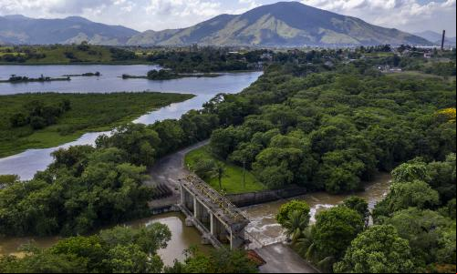 Estação de Tratamento de Água do Guandu, localizada no município de Nova Iguaçu, Rio de Janeiro.