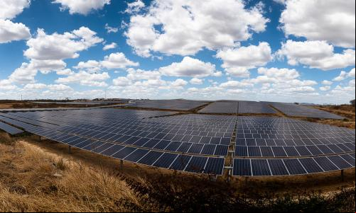 paineis solares do Complexo de usinas solares Coremas 1, 2 e 3.