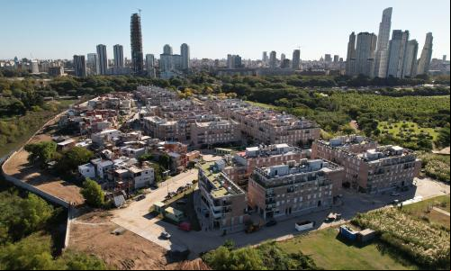Vista aérea de um conjunto habitacional e comunidade na cidade de Buenos Aires